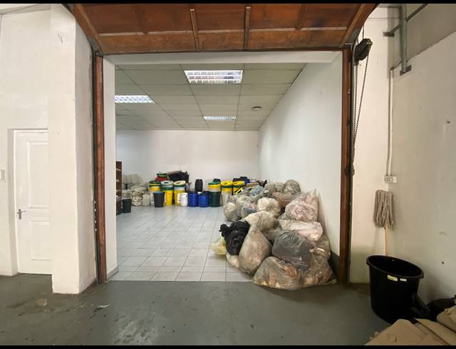 572M² WAREHOUSE TO LET IN PAARDEN EILAND